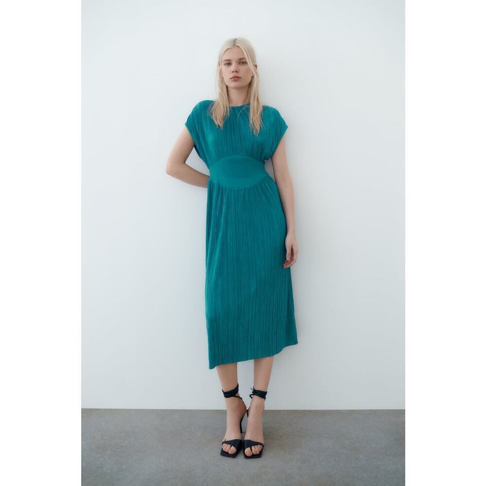 ZARA Robe Dress in Turquoise Blue Short Sleeve Size Small comfort crew neck midi